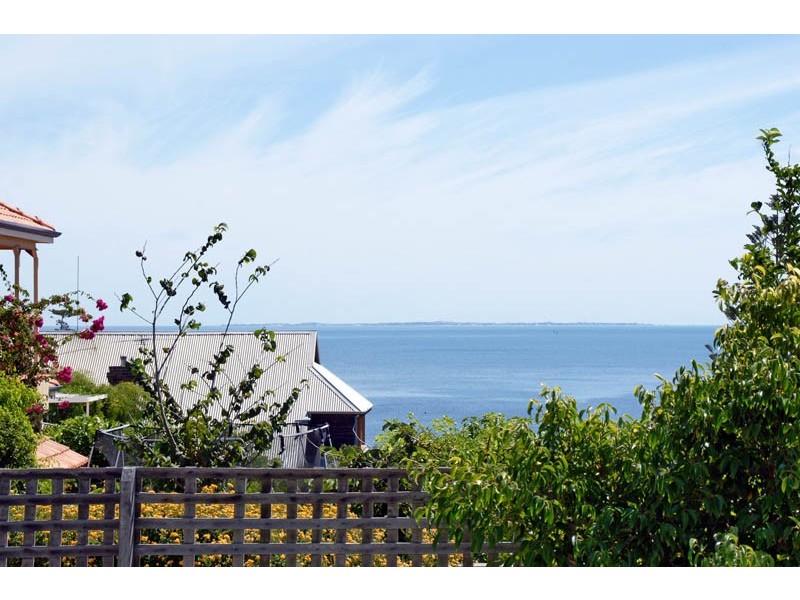 32 Deane Street, Cottesloe WA 6011