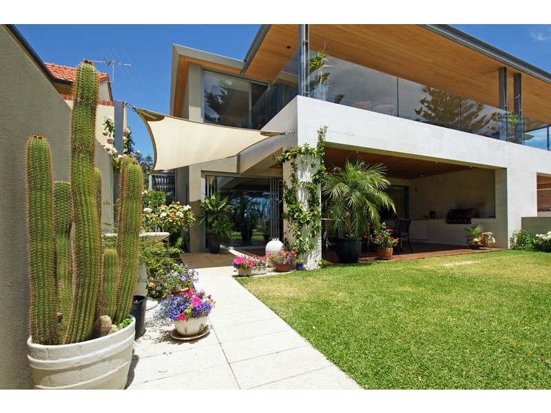 1/7 Pearse Street, Cottesloe WA 6011
