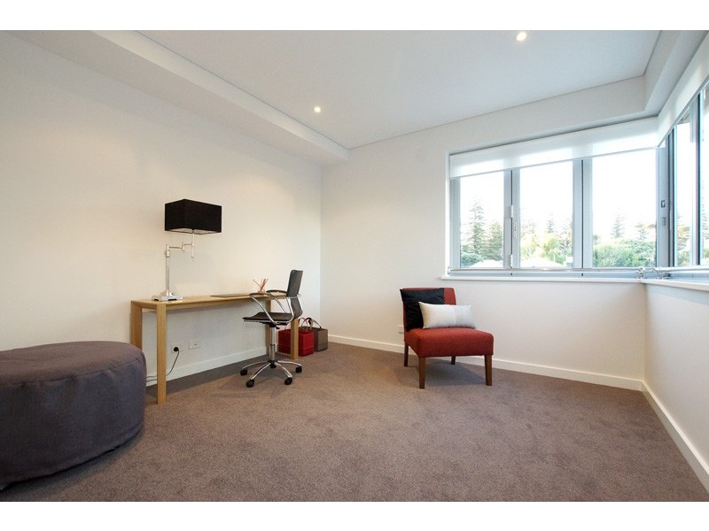 5B Stanhope Street, Cottesloe WA 6011