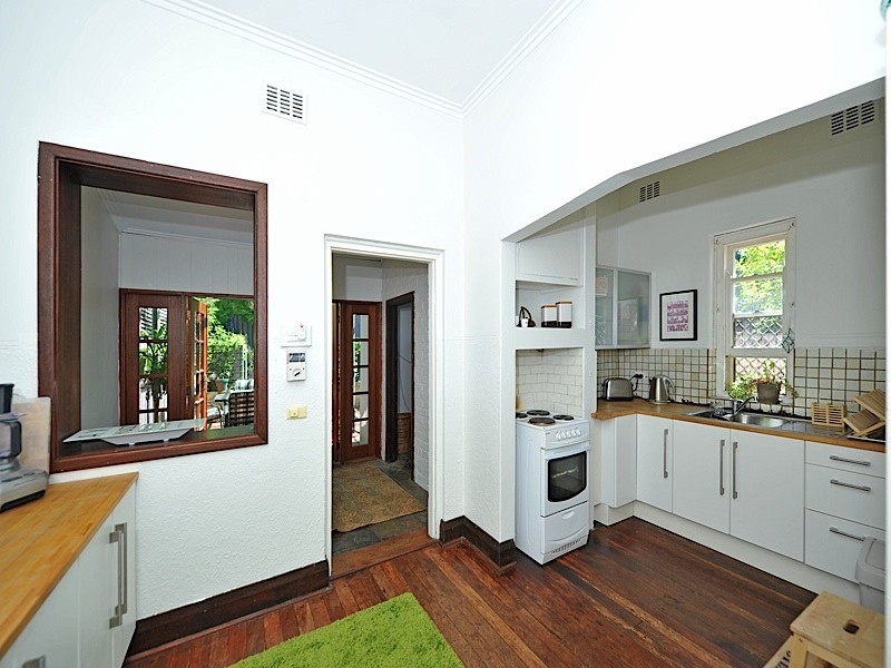 2/97a Harborne Street, Wembley WA 6014