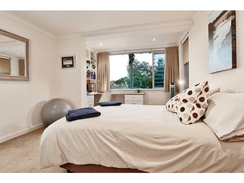 5 Riverside Drive, Mosman Park WA 6012
