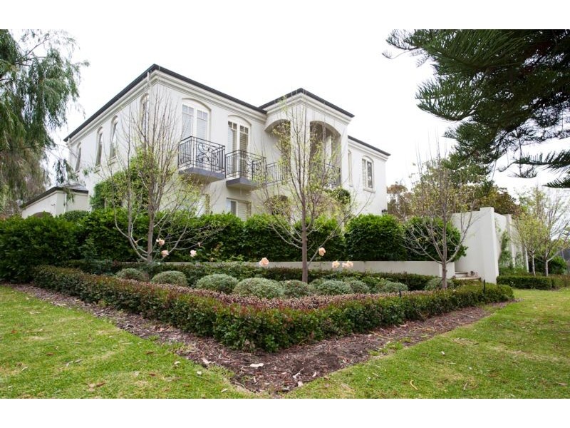 12 Haining Avenue, Cottesloe WA 6011