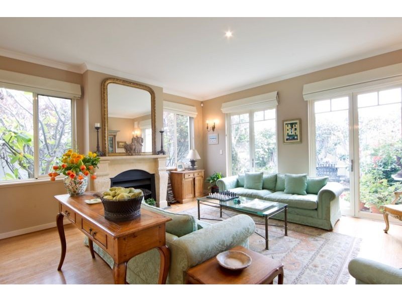 12 Haining Avenue, Cottesloe WA 6011