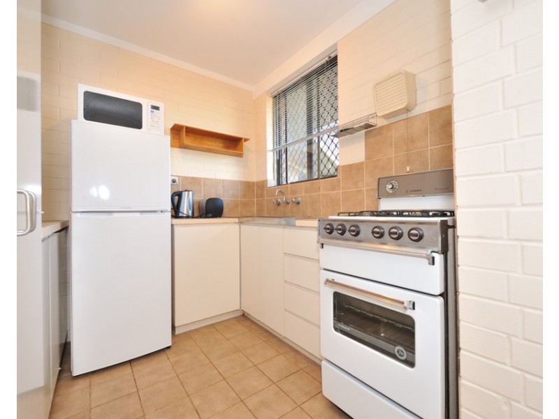 7/2 Bennalong Place, Leederville WA 6007