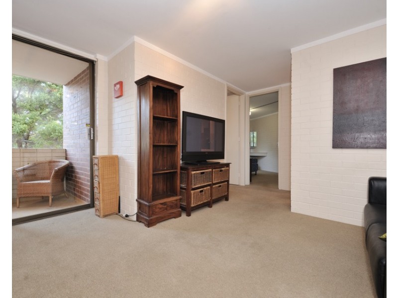 7/2 Bennalong Place, Leederville WA 6007