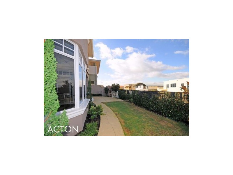 12 Derry Lane, Mosman Park WA 6012