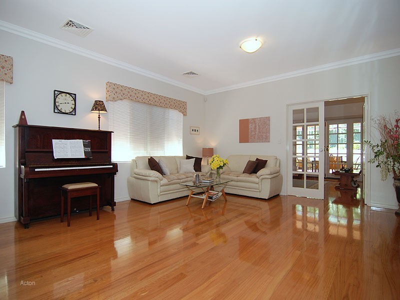 50 Servetus Street, Swanbourne WA 6010