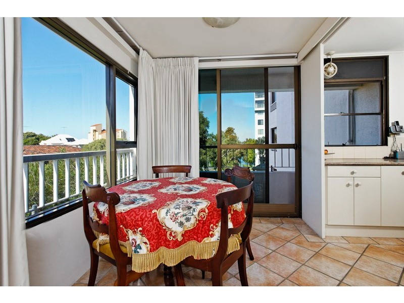 2a/25 Victoria Avenue, Claremont WA 6010