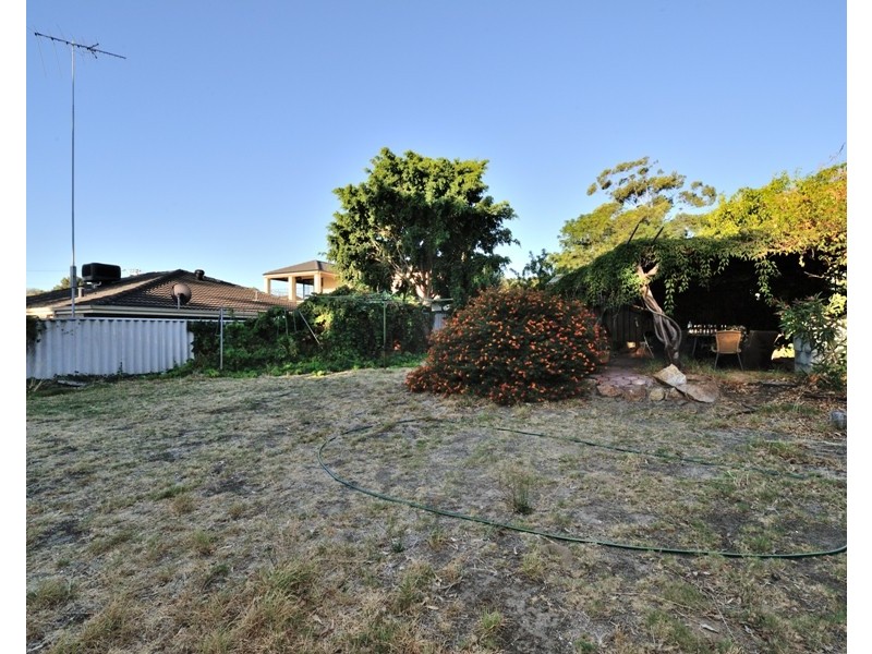 44 Westview Street, Karrinyup WA 6018