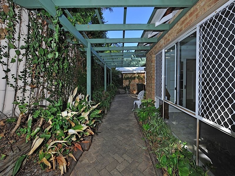 14 Hurstford Close, Peppermint Grove WA 6011