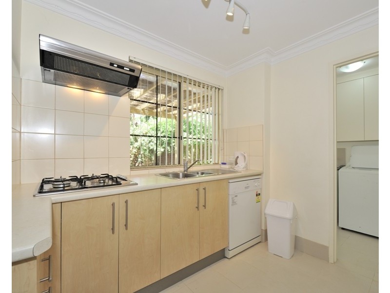 3/102 Mary Street, Como WA 6152