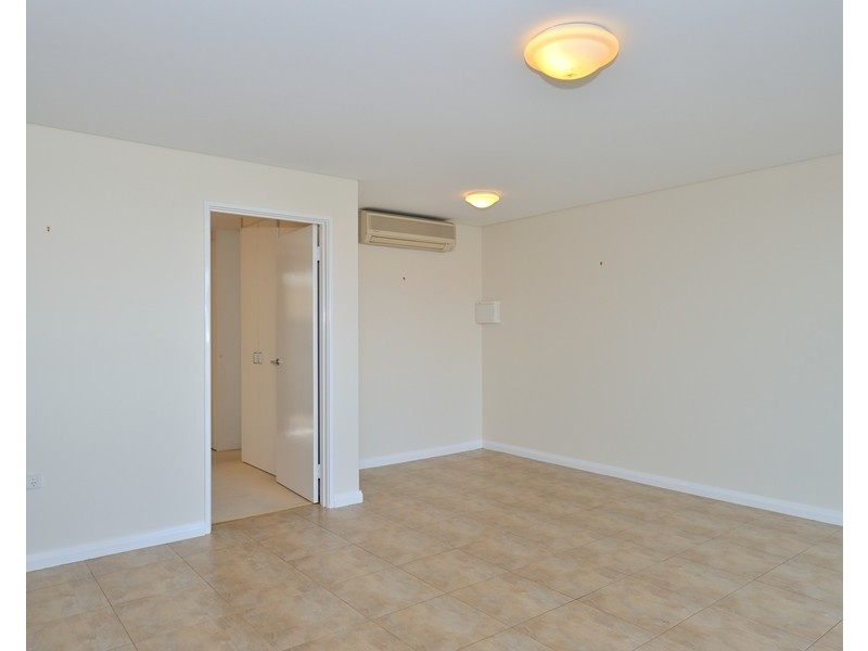 2/11 Rosendo, Cottesloe WA 6011
