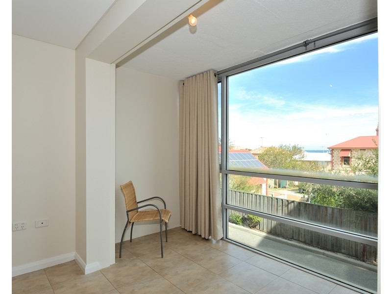 2/11 Rosendo, Cottesloe WA 6011
