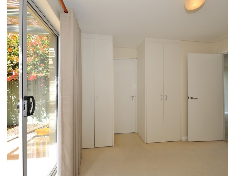 2/11 Rosendo, Cottesloe WA 6011