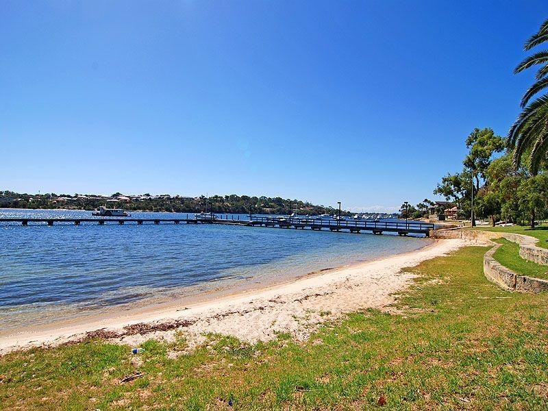 21/318 Canning Highway, Bicton WA 6157