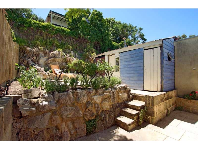 46 Harvest Road, North Fremantle WA 6159