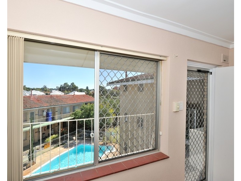 11/57 Tenth Avenue, Inglewood WA 6052