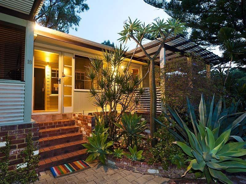 18 Iolanthe Street, Swanbourne WA 6010