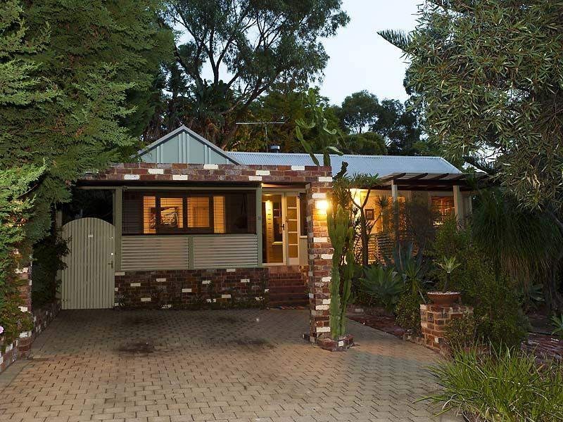 18 Iolanthe Street, Swanbourne WA 6010