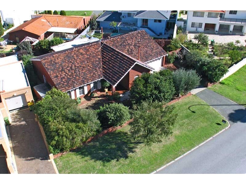 53 Kalinda Drive, City Beach WA 6015