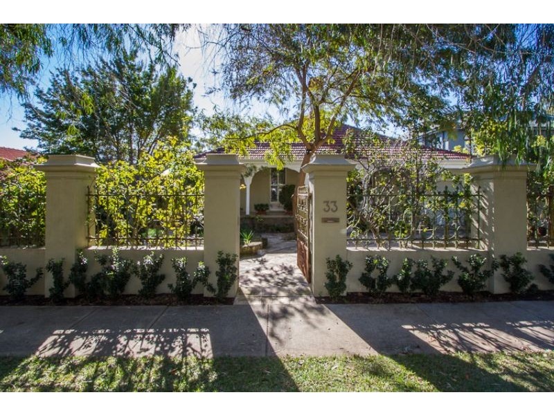 33 Irvine Street, Peppermint Grove WA 6011