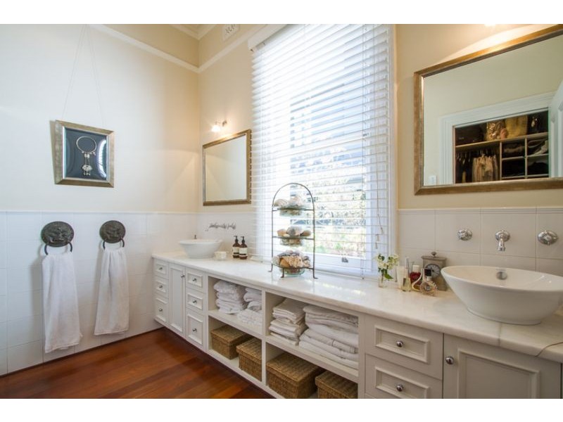 33 Irvine Street, Peppermint Grove WA 6011