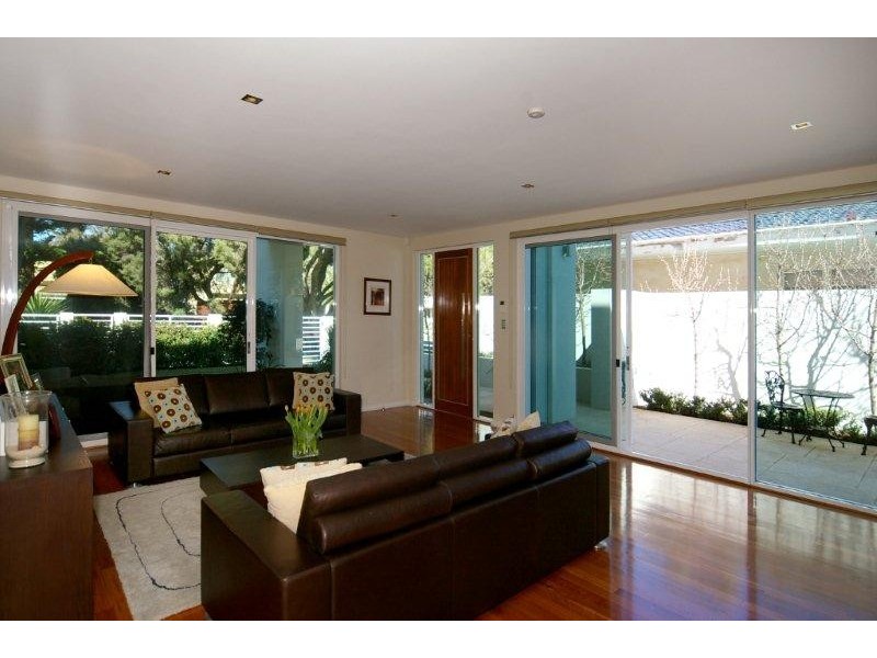 18 Rosendo Street, Cottesloe WA 6011