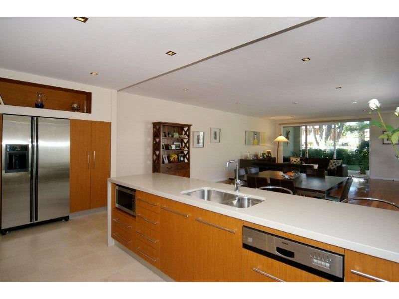 18 Rosendo Street, Cottesloe WA 6011