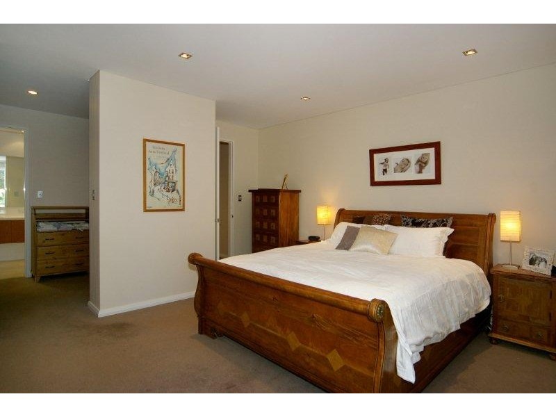 18 Rosendo Street, Cottesloe WA 6011