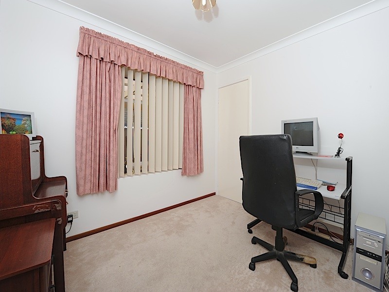 9 Delphi Place, Coogee WA 6166