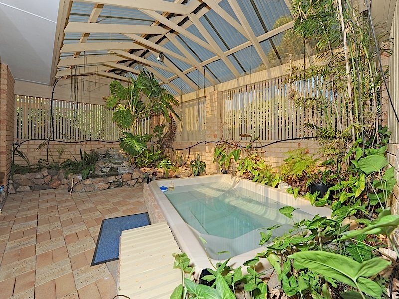9 Delphi Place, Coogee WA 6166