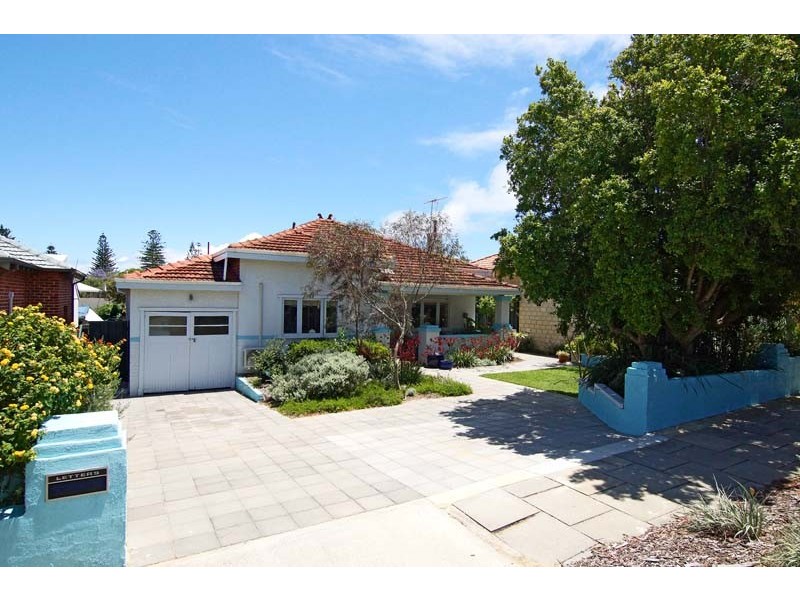 35 Kathleen Street, Cottesloe WA 6011