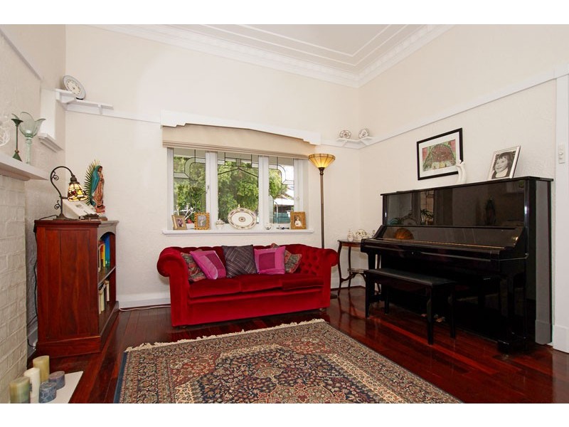 35 Kathleen Street, Cottesloe WA 6011