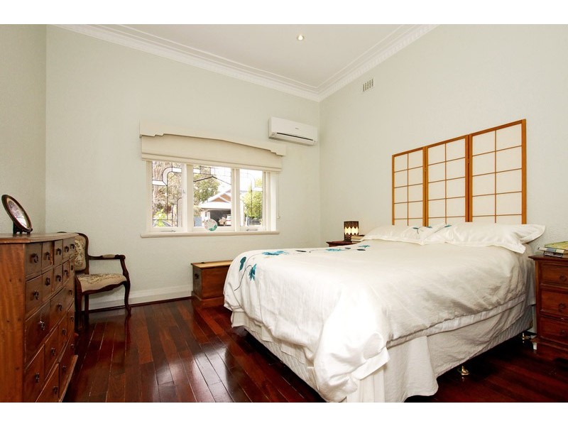 35 Kathleen Street, Cottesloe WA 6011