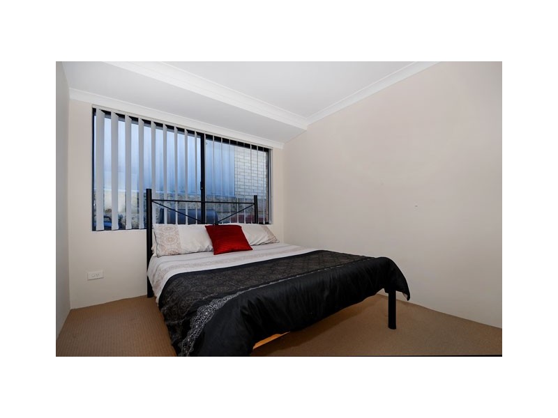 3 Repens Way, Banksia Grove WA 6031