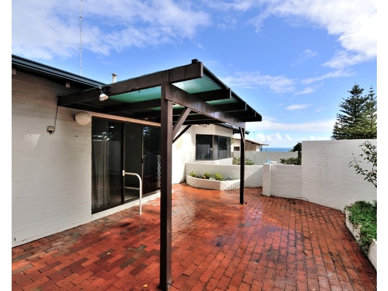 1/13 Salvado Street, Cottesloe WA 6011