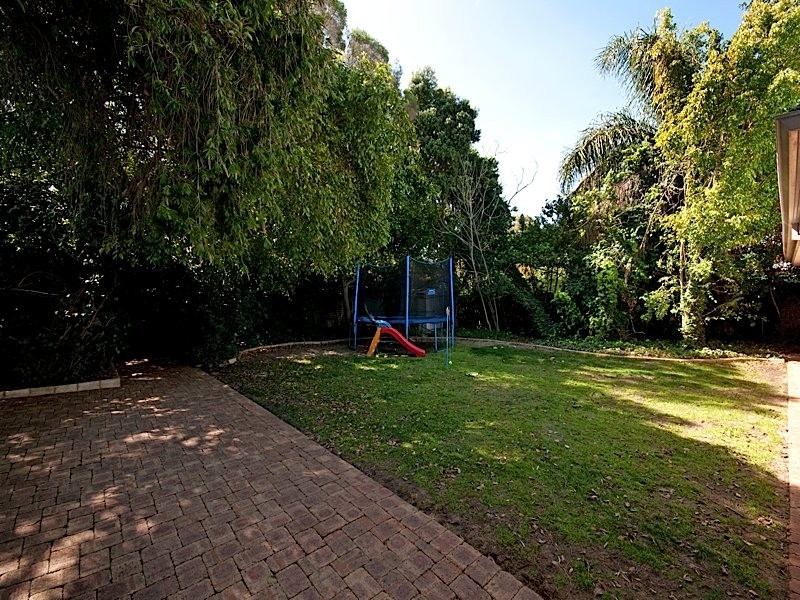 15 Minora Road, Dalkeith WA 6009