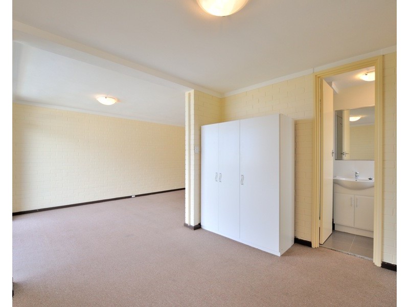55/38-42 Waterloo Crescent, East Perth WA 6004
