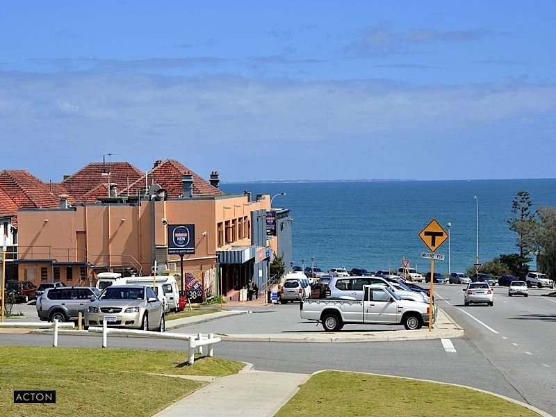 15/15 Eric Street, Cottesloe WA 6011