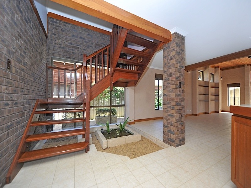 15 Lochee Street, Mosman Park WA 6012