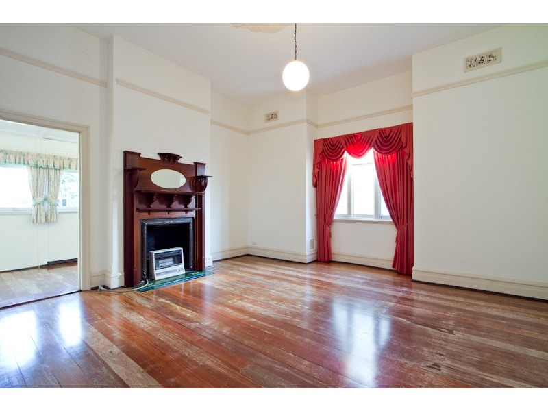 11 Webb Street, Cottesloe WA 6011