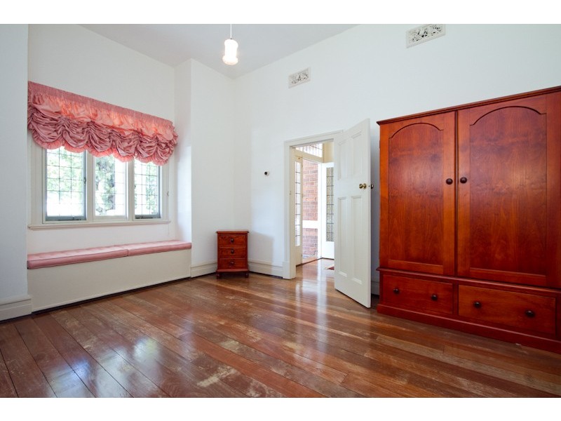 11 Webb Street, Cottesloe WA 6011