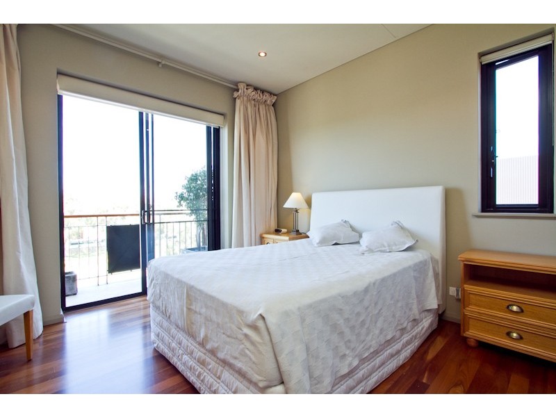 15/74 Cantonment Street, Fremantle WA 6160