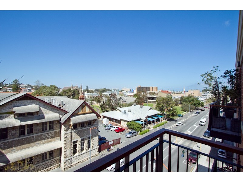 15/74 Cantonment Street, Fremantle WA 6160