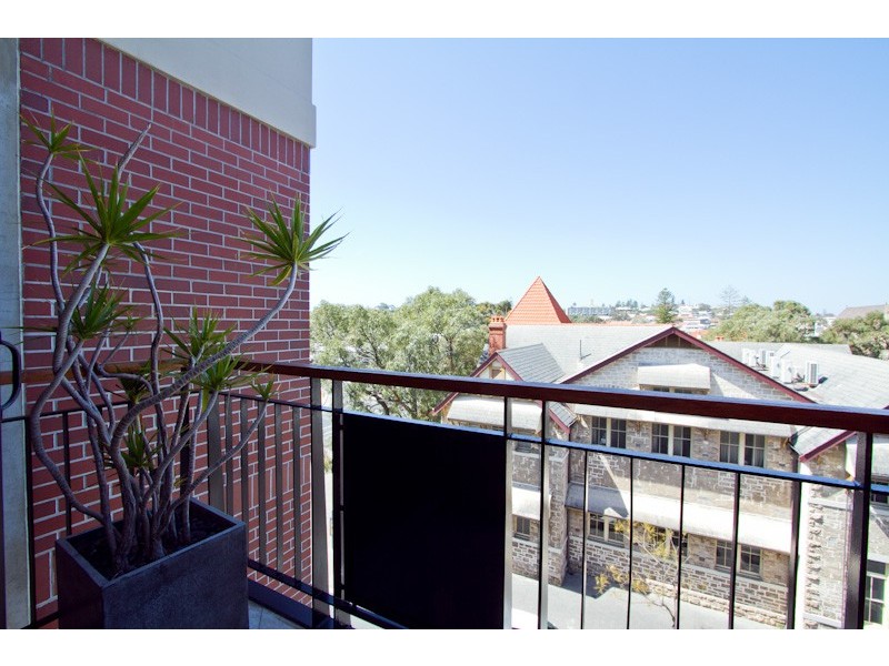 15/74 Cantonment Street, Fremantle WA 6160