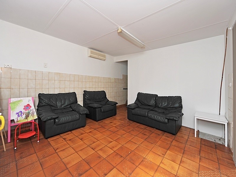 25 Pass Crescent, Beaconsfield WA 6162