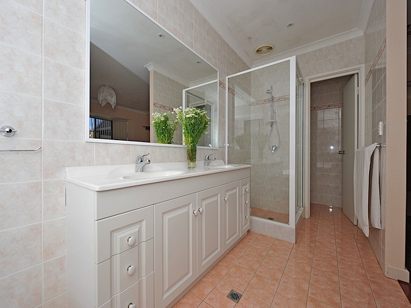 25 Pass Crescent, Beaconsfield WA 6162