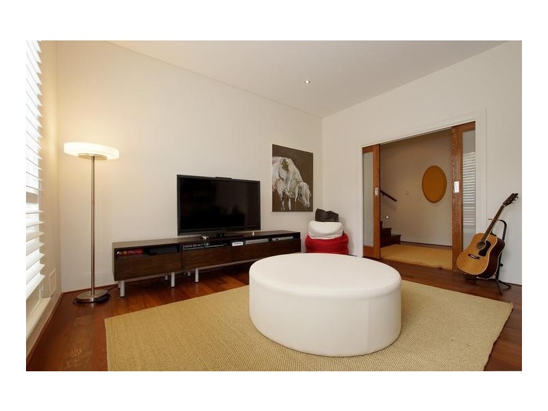 256 Marmion Street, Cottesloe WA 6011