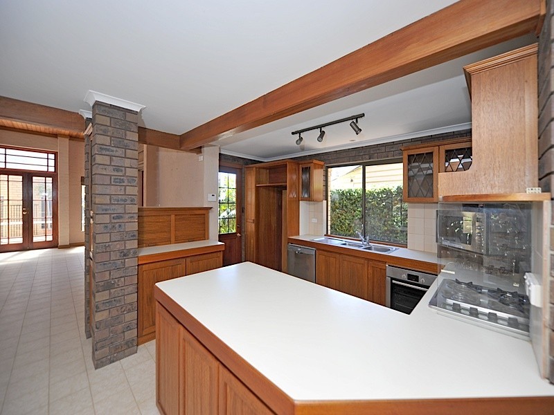 15 Lochee Street, Mosman Park WA 6012