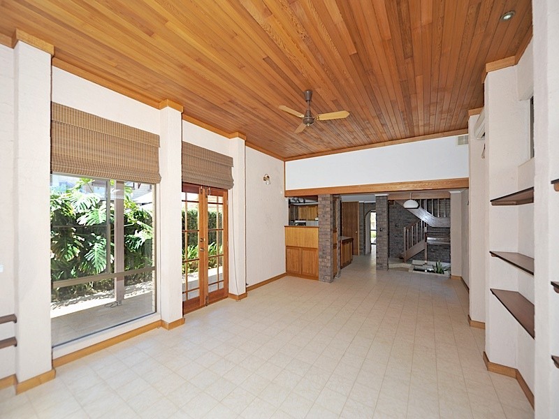 15 Lochee Street, Mosman Park WA 6012